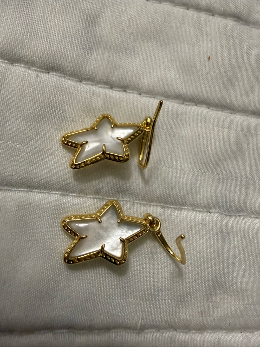 Kendra Scott Gold and White Star Drop Earrings
